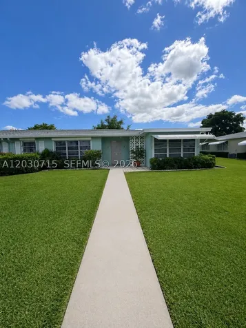 200 E High Point Court E Delray Beach FL 33445