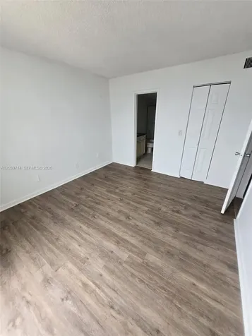 North Miami FL 33181