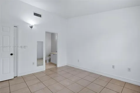 2721 SE 12th Place Homestead FL 33035