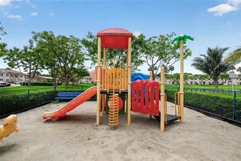2721 SE 12th Place Homestead FL 33035