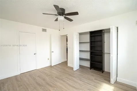 2740 W 62nd Place Hialeah FL 33016