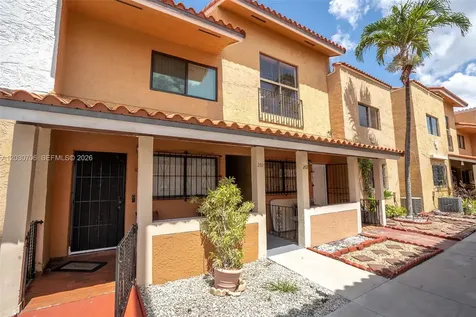 2740 W 62nd Place Hialeah FL 33016