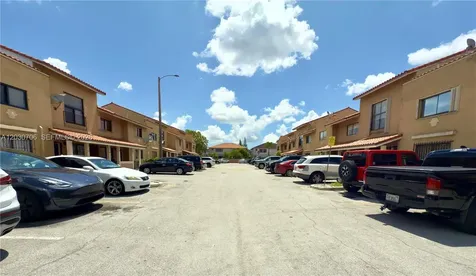 2740 W 62nd Place Hialeah FL 33016