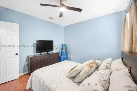 2001 SE 14th Circle Homestead FL 33035