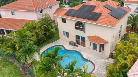 2001 SE 14th Circle Homestead FL 33035