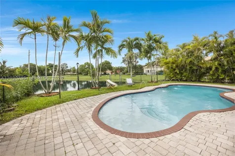 2001 SE 14th Circle Homestead FL 33035
