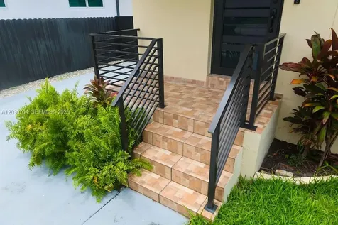 161 E 36th Street Hialeah FL 33013