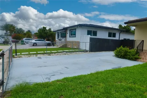 161 E 36th Street Hialeah FL 33013