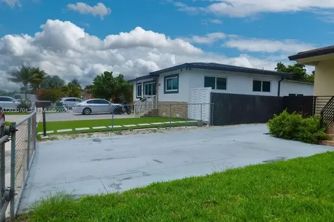161 E 36th Street Hialeah FL 33013