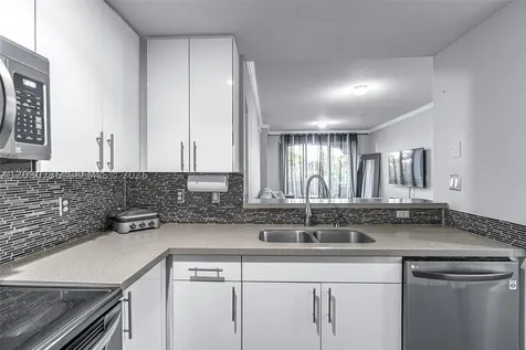 6340 NW 114th Avenue Doral FL 33178