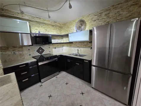 900 NE 195th Street Miami FL 33179