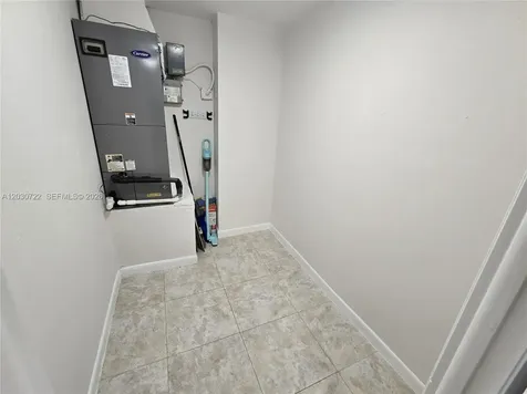 900 NE 195th Street Miami FL 33179