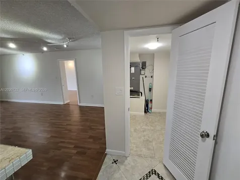 900 NE 195th Street Miami FL 33179