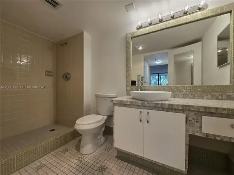 900 NE 195th Street Miami FL 33179