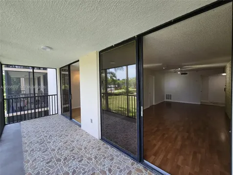 900 NE 195th Street Miami FL 33179