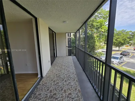 900 NE 195th Street Miami FL 33179
