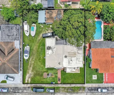 3078 NW Flagler Terrace Miami FL 33125