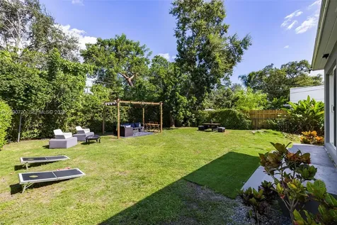 285 NW 45th Street Miami FL 33127