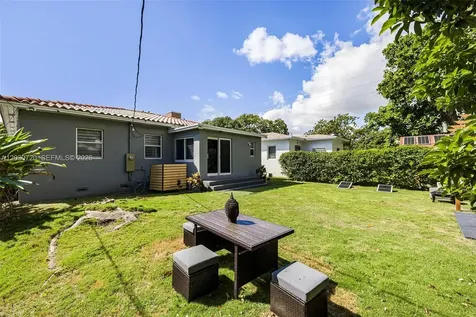 285 NW 45th Street Miami FL 33127