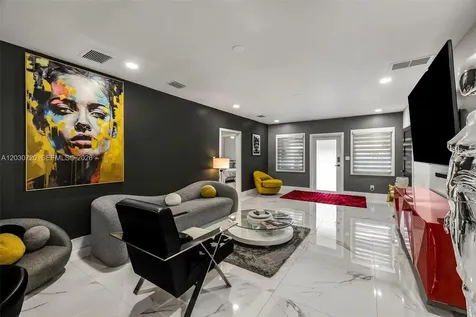 285 NW 45th Street Miami FL 33127