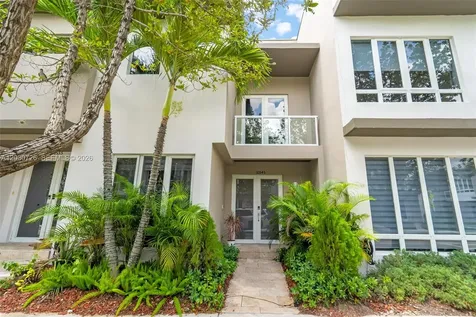 10545 NW 63rd Terrace Doral FL 33178