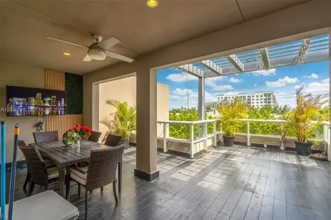 10545 NW 63rd Terrace Doral FL 33178