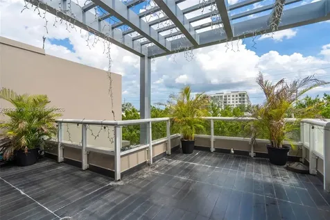 10545 NW 63rd Terrace Doral FL 33178