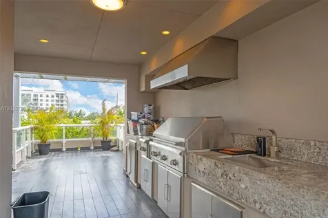 10545 NW 63rd Terrace Doral FL 33178