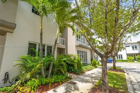 10545 NW 63rd Terrace Doral FL 33178