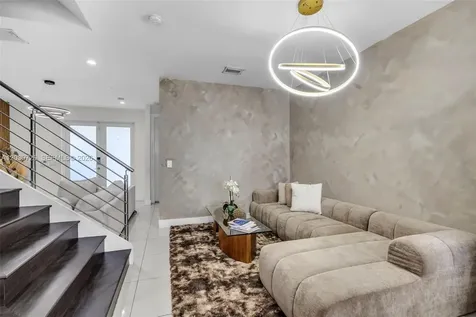 10545 NW 63rd Terrace Doral FL 33178