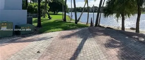 Miami FL 33172