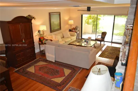 3932 Estepona Avenue Doral FL 33178