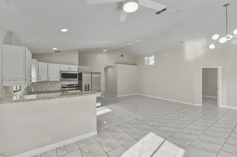 North Lauderdale FL 33068
