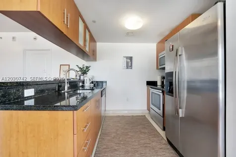 601 NE 23rd Street Miami FL 33137