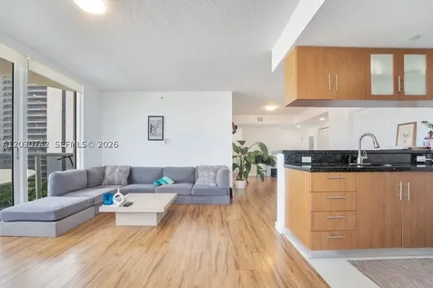 601 NE 23rd Street Miami FL 33137