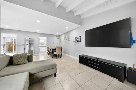 6912 SW 110th Avenue Miami FL 33173
