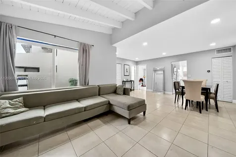 6912 SW 110th Avenue Miami FL 33173