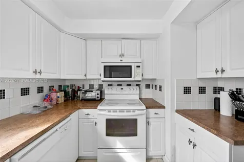 6912 SW 110th Avenue Miami FL 33173