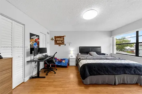 6912 SW 110th Avenue Miami FL 33173