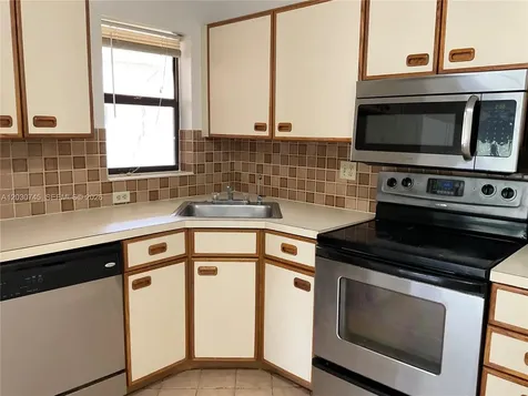 2526 N Carambola Circle N Coconut Creek FL 33066