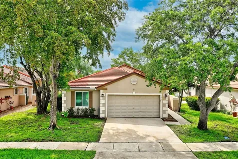 1901 NW 180th Way Pembroke Pines FL 33029