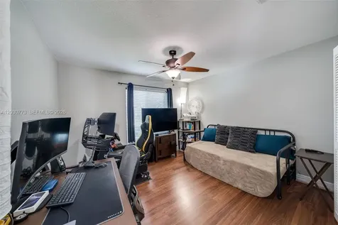 1901 NW 180th Way Pembroke Pines FL 33029