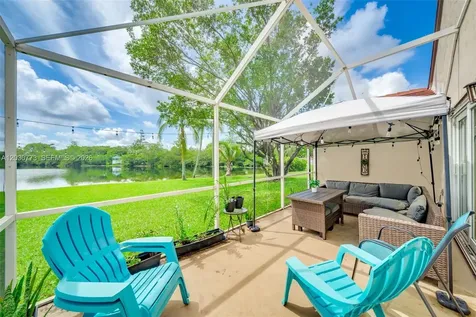 1901 NW 180th Way Pembroke Pines FL 33029