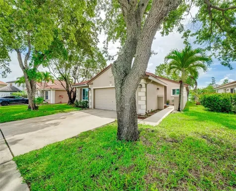 1901 NW 180th Way Pembroke Pines FL 33029