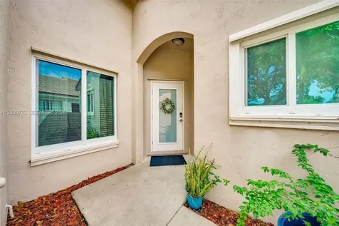 1901 NW 180th Way Pembroke Pines FL 33029