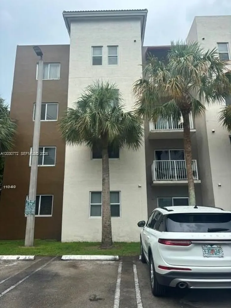 11040 SW 196th Street Cutler Bay FL 33157