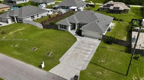 372 Rockland Street Lehigh Acres FL 33972