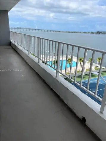200 SE 15th Road Miami FL 33129