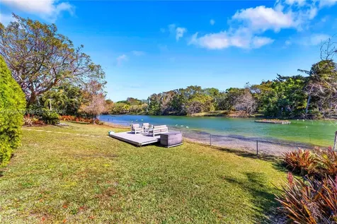 11625 SW 70th Avenue Pinecrest FL 33156