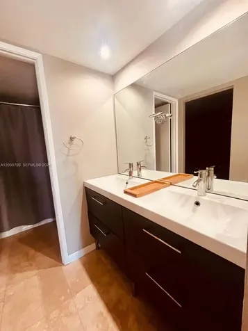 600 NE 36th Street Miami FL 33137